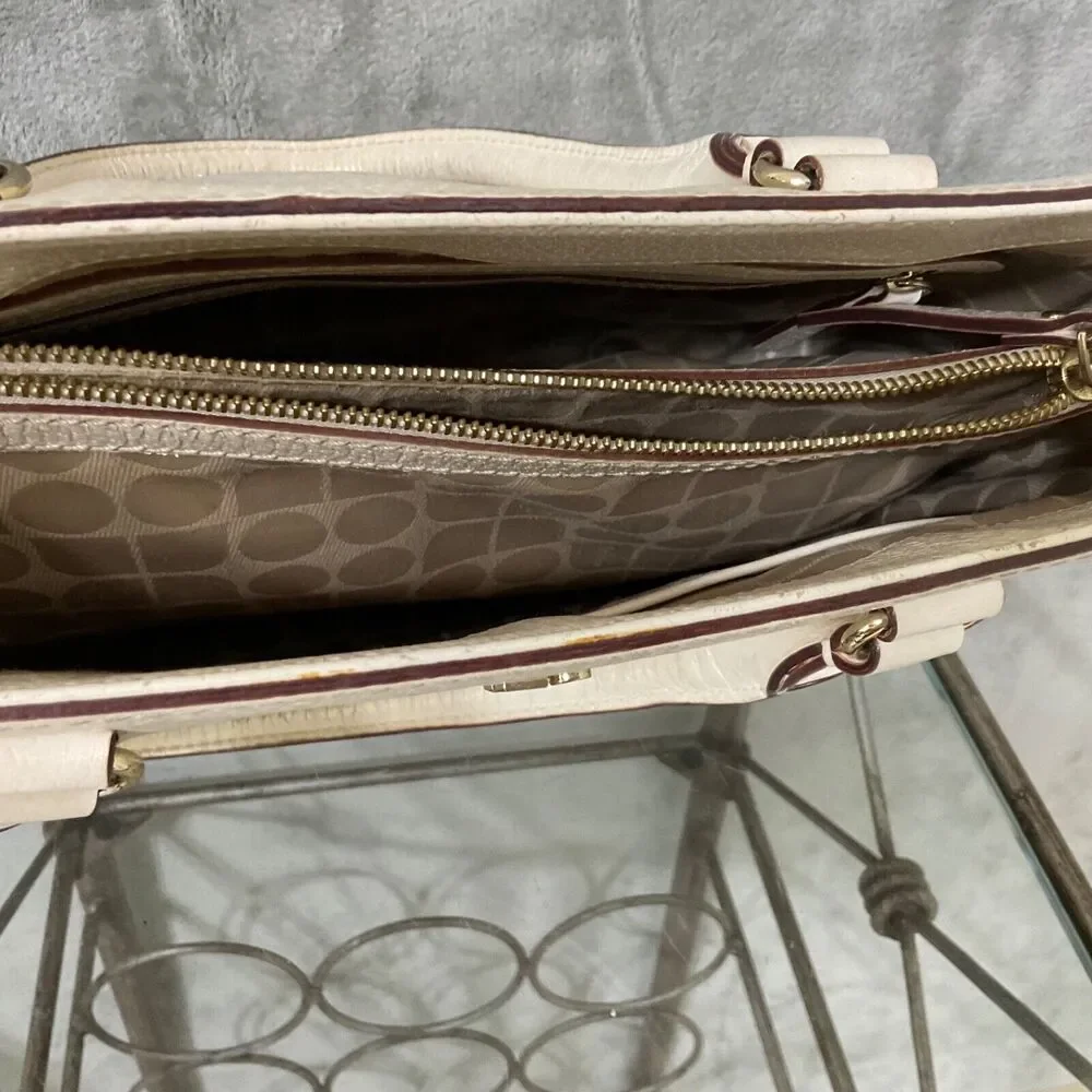 Kate Spade Leather Handbag/tote Ivory Triple compartment footed bag